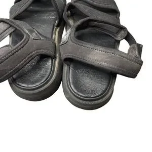 Dr. Martens | Shoes | Dr Martens Airwair Black Fabricleather  display picture 2